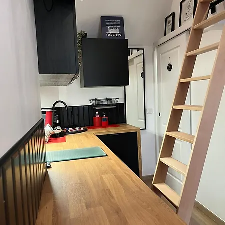 Louis Xiii Apartment