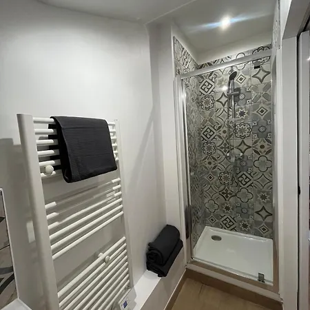 Louis Xiii Apartment *