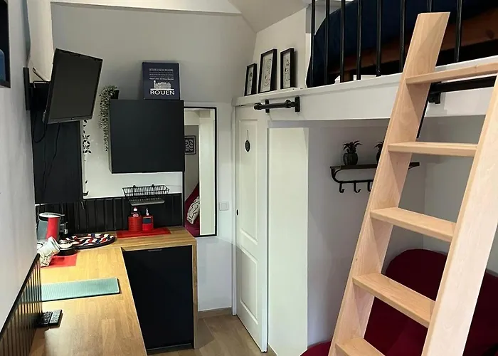 Louis Xiii Apartment